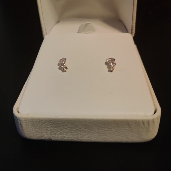 14K Yellow Gold Triple Cubic zirconia stones - Picture 8 of 8